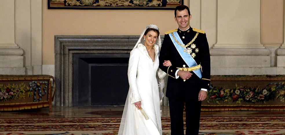 Letizia, en blanco y negro… y en rojo