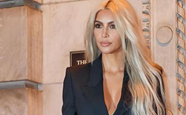 ¿Por qué a Kim Kardashian le apasionan los mini biquinis?