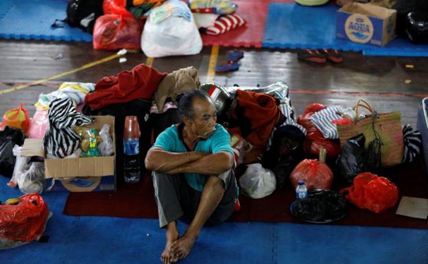 Más de 42.700 evacuados por el volcán Agung en Bali