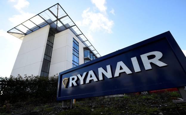 Ryanair ha tramitado ya 305.000 rutas alternativas o reembolsos por cancelaciones, el 97% del total