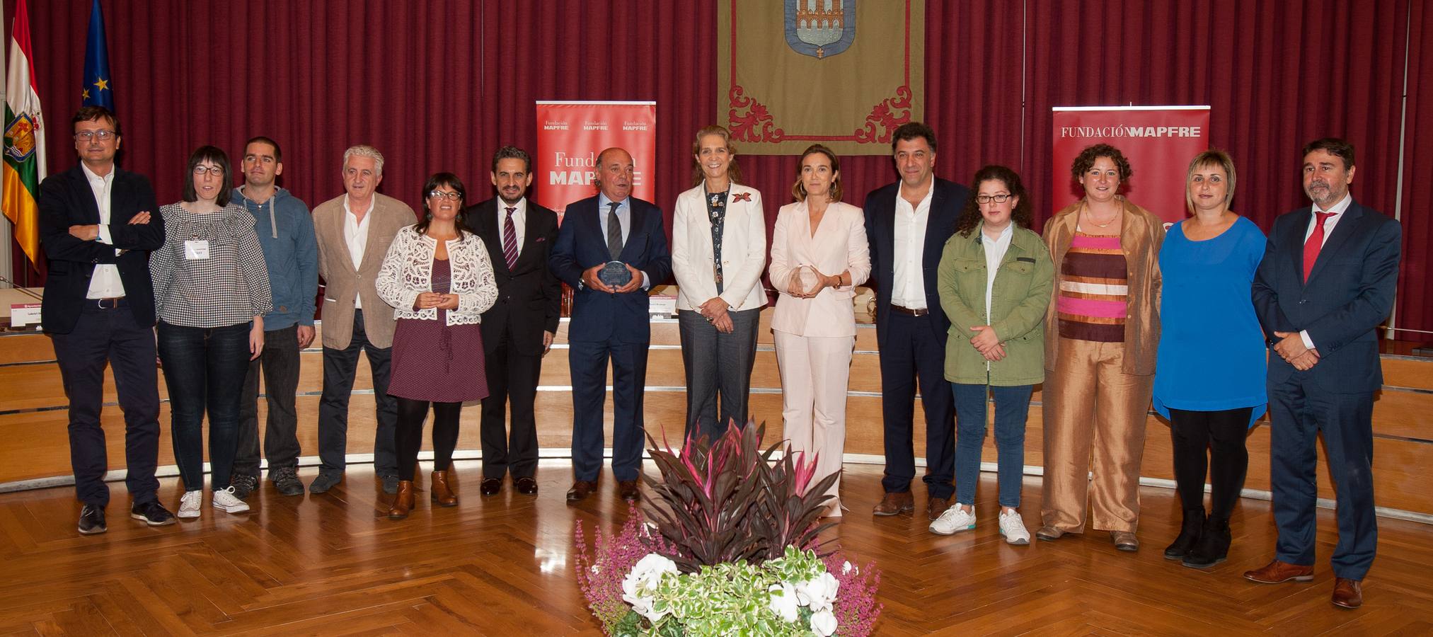 La infanta Elena entrega en Logroño los premios del Programa Social de Empleo de Fundación Mapfre