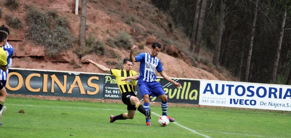 El Náxara apabulla al Casalarreina, con poco fútbol y mucha pegada