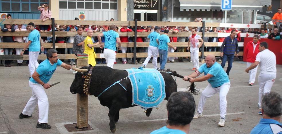 Con el objetivo de apurar la fiesta