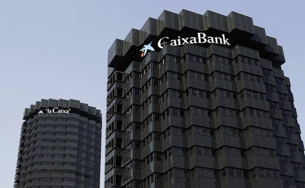 El Gobierno se plantea facilitar el traslado de la sede de CaixaBank y otras empresas