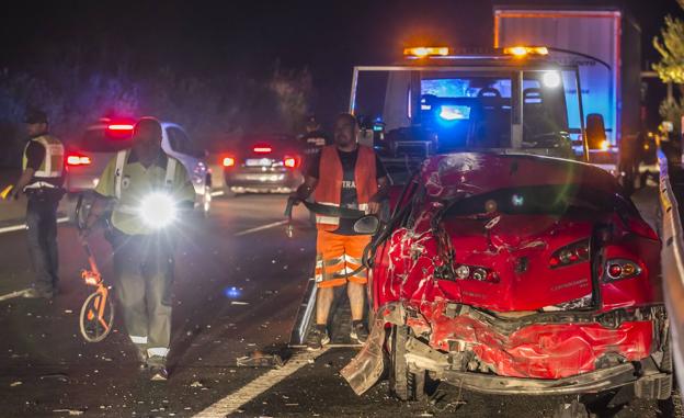 Un herido tras un accidente entre un coche y un camión en La Grajera