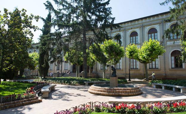El PSOE exige «concretar plazos y presupuestos» en la reforma de la Glorieta del Doctor Zubía