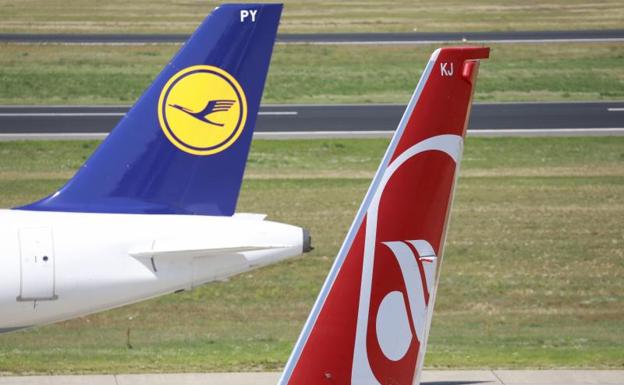 Lufthansa va a adquirir la mayor parte de Air Berlin por 1.500 millones euros