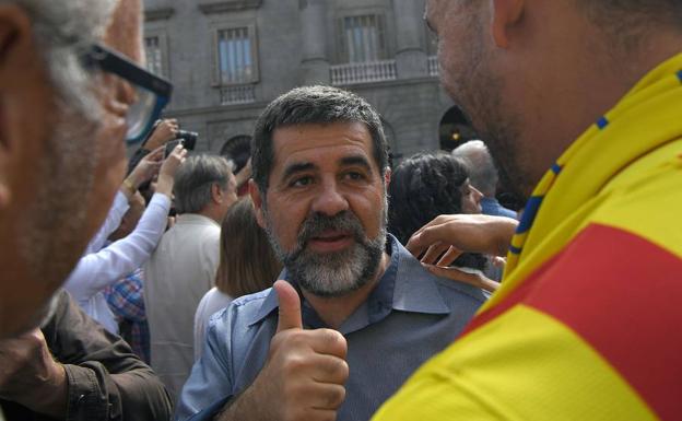 La ANC dice a sus militantes que Rajoy «dinamitará» el lunes las instituciones catalanas