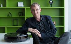 Colin Angle (CEO iRobot): «La inteligencia artificial pone solución a problemas cotidianos»