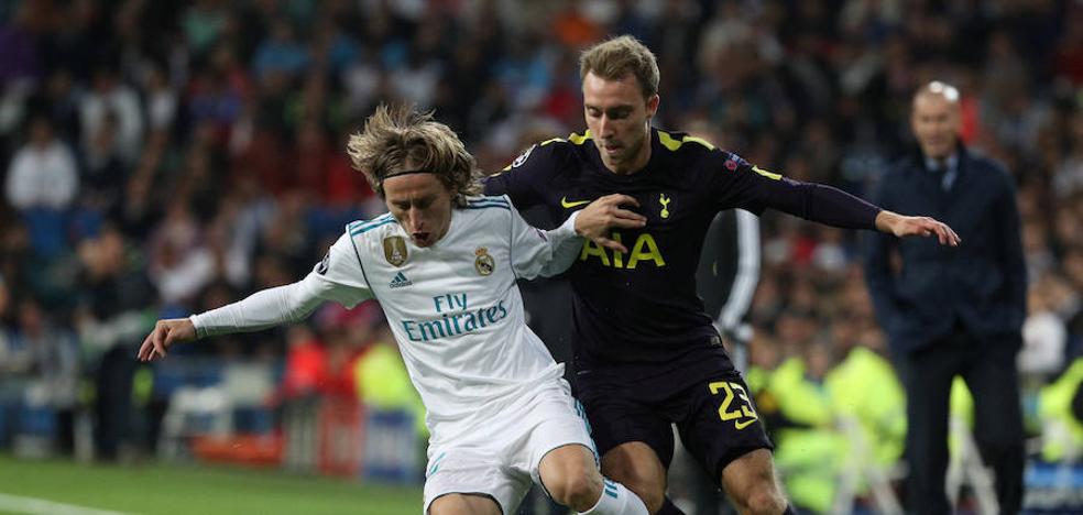 Modric templa y gobierna ante su ex