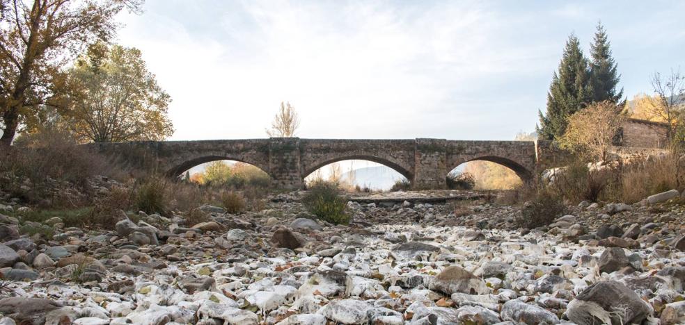 La presa que almacena agua... de borrajas