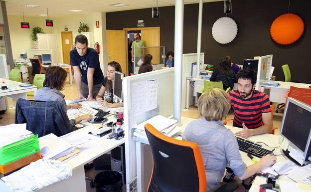 El Gobierno riojano acuerda congelar las tasas de la UR