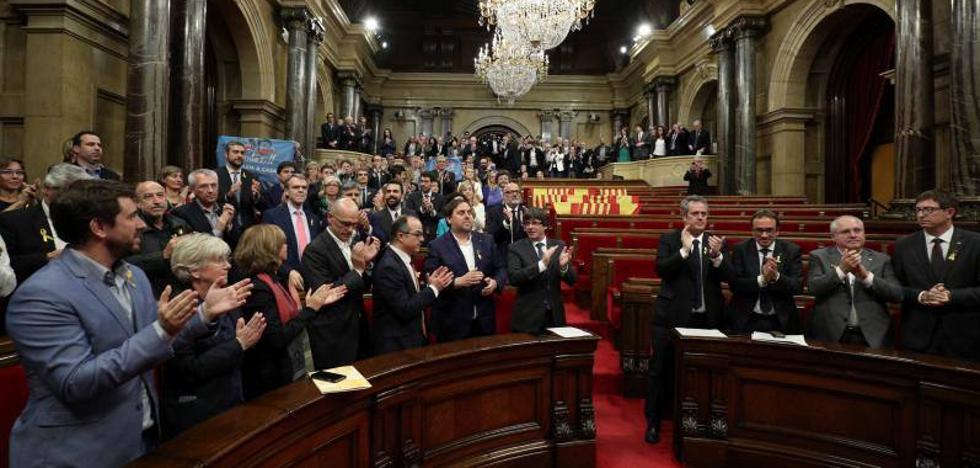 El Parlament declara la independencia en Cataluña