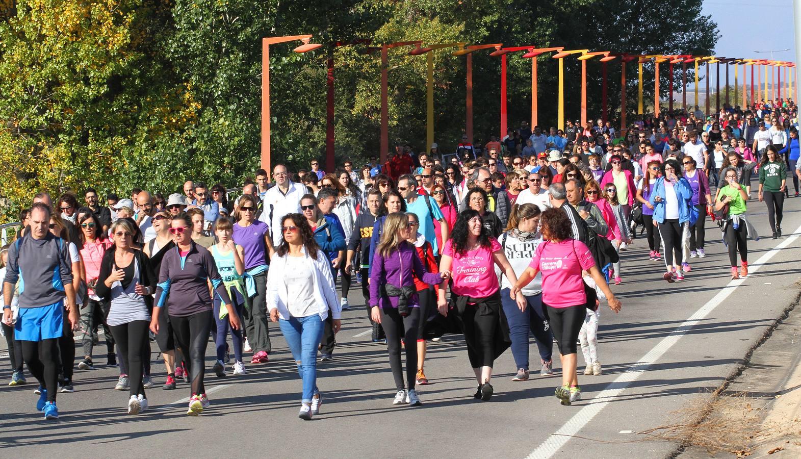 Tres mil 'marchosos' participan en la carrera solidaria a favor de ASPACE Rioja