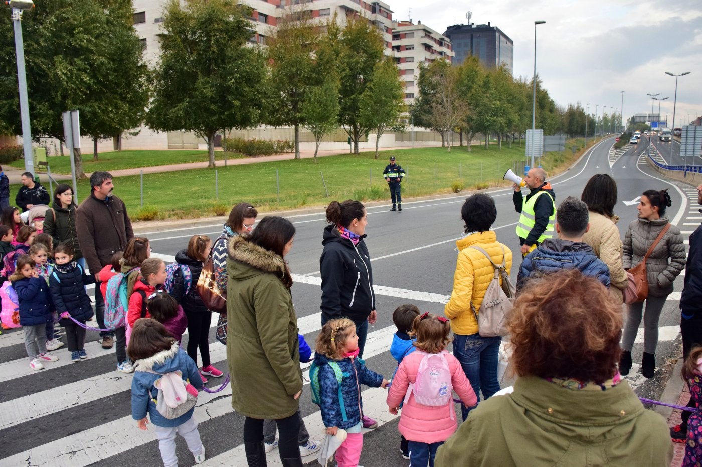 Galiana «espera» que haya una partida para el colegio de Los Lirios en los presupuestos