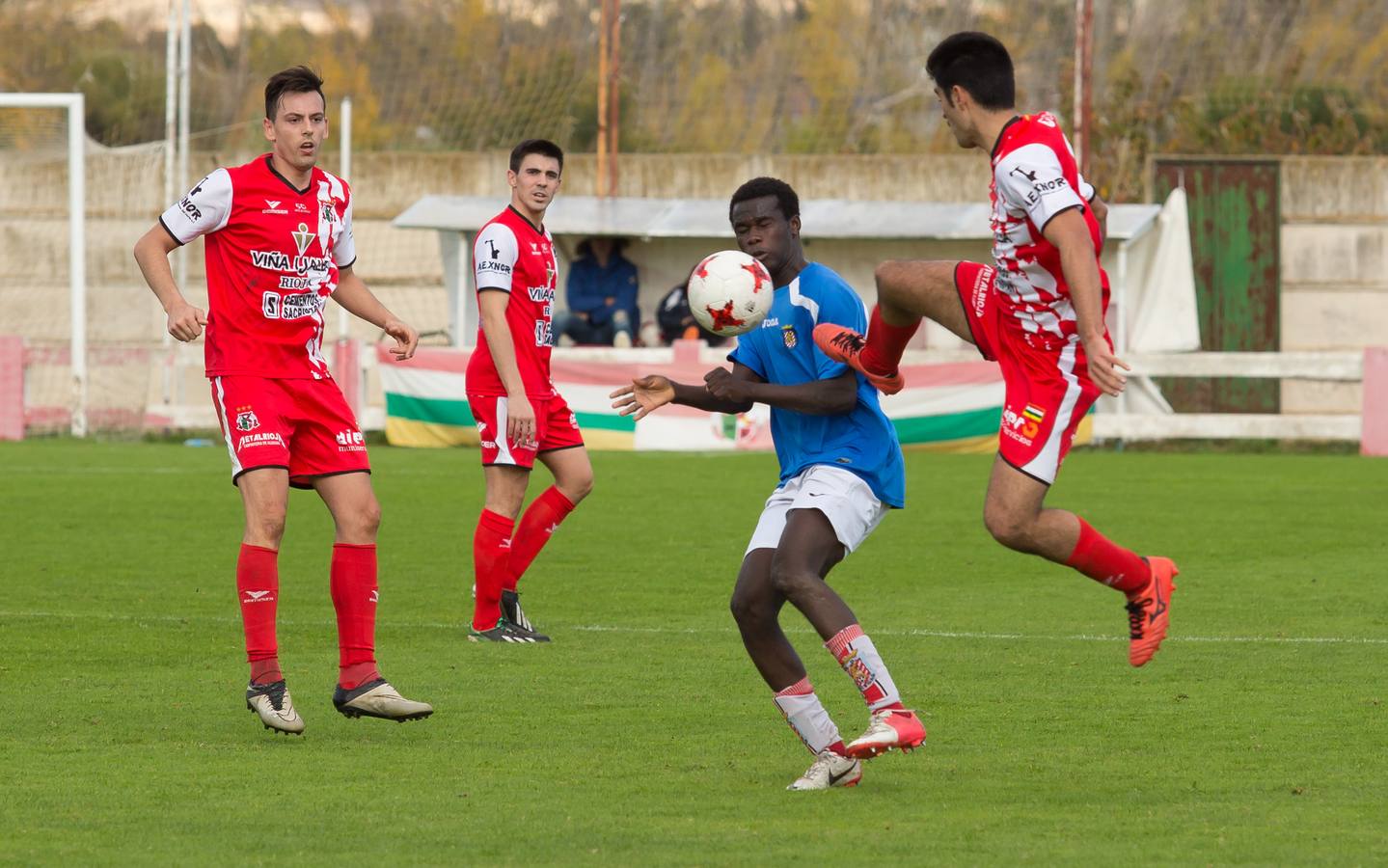 El Calahorra vuelve al liderato