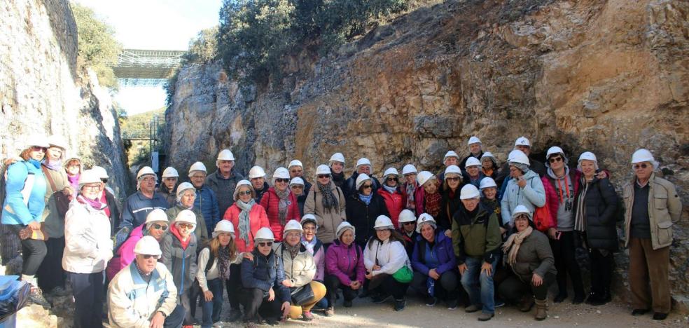 Cincuenta y una personas en la visita a Atapuerca