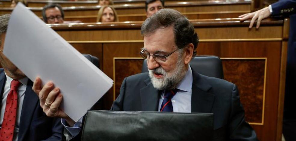 Rajoy insta a ERC a gobernar con arreglo a la ley si vence el 21-D