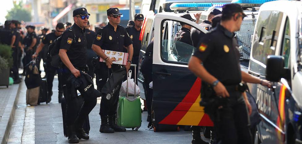 Interior reduce a la mitad el despliegue policial en Cataluña