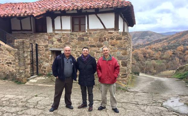 Nuevo ayuntamiento para Rabanera y reductores de velocidad para Laguna