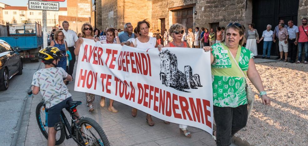 Ayuela reivindica la muralla