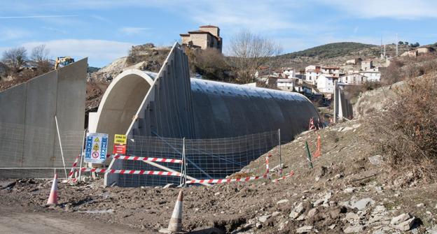 La presa de Terroba se acaba con más polémica