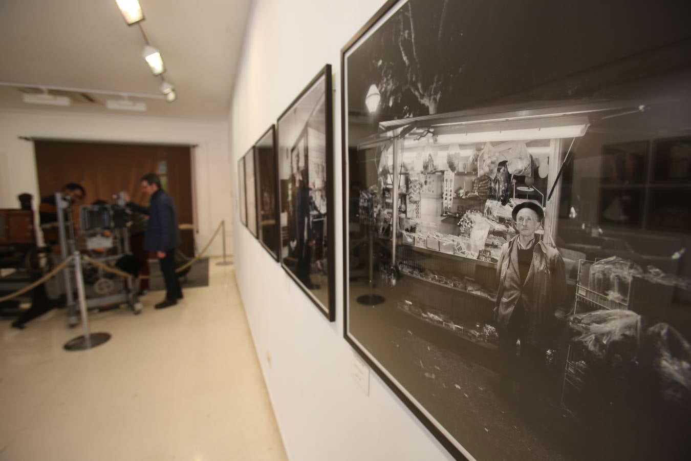 La exposición fotográfica 'El rostro de una ciudad' (Archivos Jalón-Ángel y Payá 1935-2000)