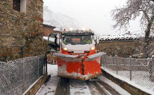 Tres quitanieves en alerta durante el fin de semana