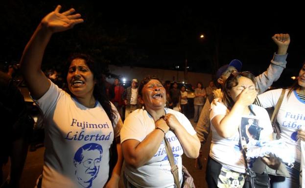 Protestas y celebraciones en Lima por el indulto a Fujimori