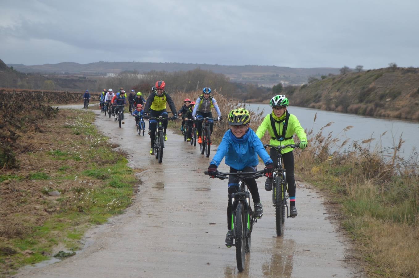 Paseo cicloturista con Carlos Coloma por Fuenmayor