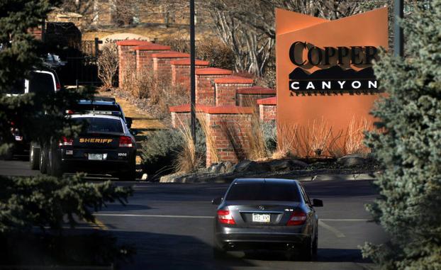 Un policía muerto y seis heridos en un tiroteo en Colorado