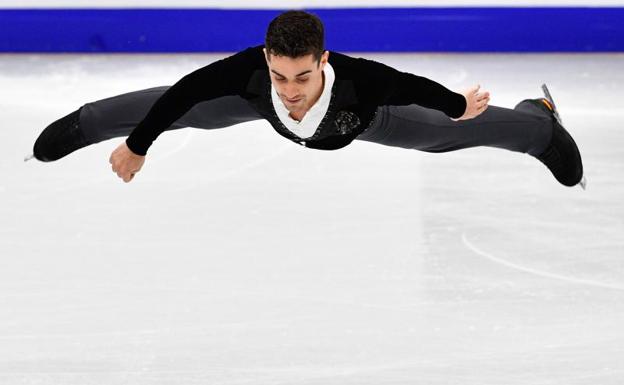 Javier Fernández da un gran salto hacia el sexto oro europeo