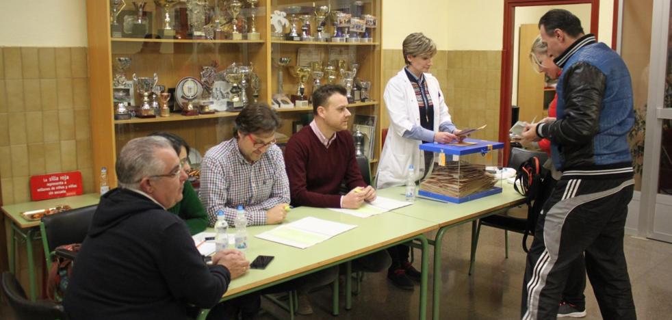 El Delgado Calvete vota el martes para dejar de ser el único colegio público sin jornada continua