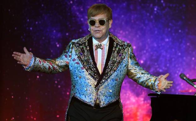 La leyenda del pop Elton John anuncia el fin de sus giras para 2021