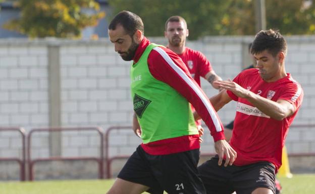 Sigue la operación salida: adiós a Borja Gómez