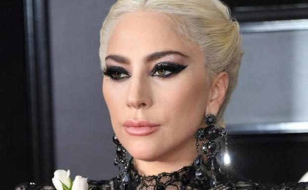 Lady Gaga suspende los últimos diez conciertos de su gira por fuertes dolores