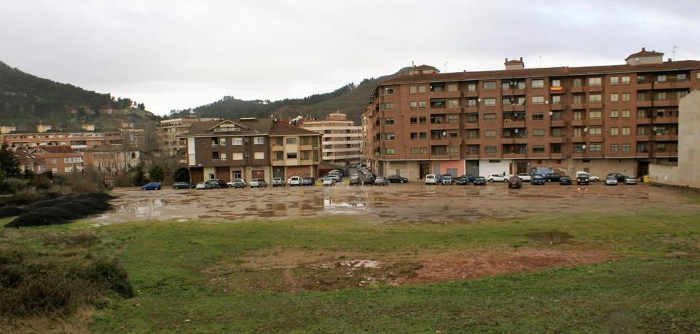 El solar de la calle Canalón de Nájera se acondicionará para acoger un aparcamiento