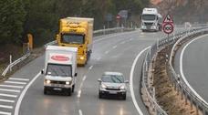 Una treintena de asociaciones del transporte de España rechaza el desvío por la autopista