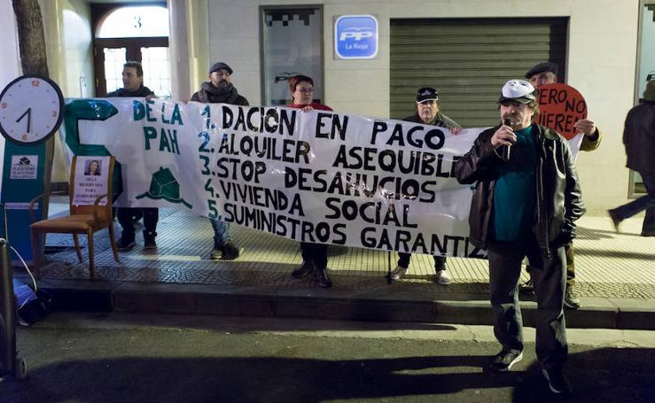 Protestas en las puertas de la sede del PP