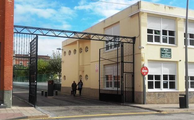 UGT pide la dimisión de Galiana por la «desinformación» en torno a los institutos de Calahorra