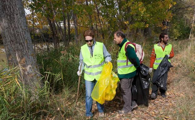 Acción contra el abandono de residuos y basuras en la naturaleza