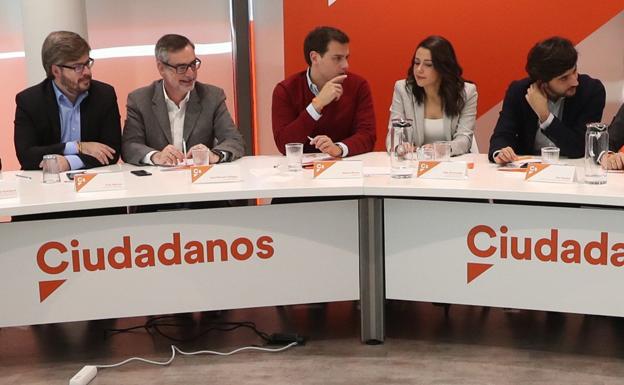 Ciudadanos critica a Colau y Torrent «por no estar a la altura de las circunstancias ni de su cargo»