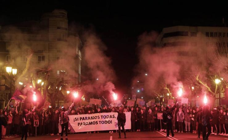 Multitudinaria manifestación de despedida del Día Internacional de la Mujer