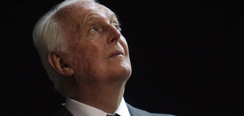 Muere a los 91 años el diseñador Hubert de Givenchy