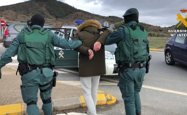 10 traficantes, 12 casas, más de 15 kilos de droga: golpe al narcotráfico en La Rioja