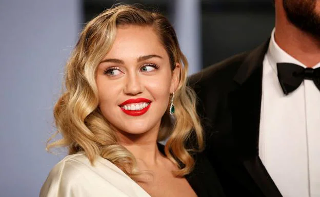 Un músico jamaicano pide 300 millones de dólares a Miley Cyrus por plagio