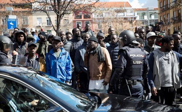 Cinco policías resultan heridos leves en nuevos disturbios en Lavapiés