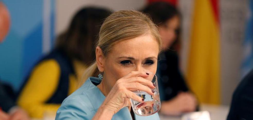 Cifuentes comparecerá en la Asamblea el 4 de abril para explicar su máster