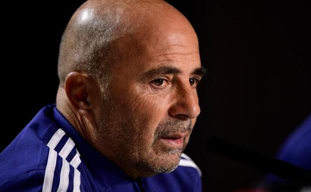 Sampaoli: «Es imposible enseñarle algo a Messi»