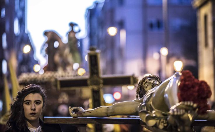 Semana Santa en Logroño: Viacrucis procesional de la Cofradía de la Flagelación